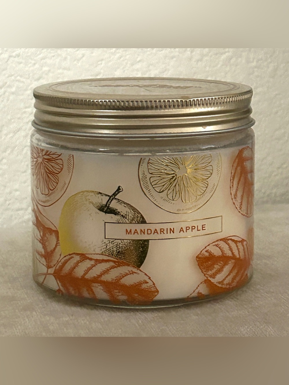 Bellevue Luxury Candles - Mandarin Apple Scented Candle double wick